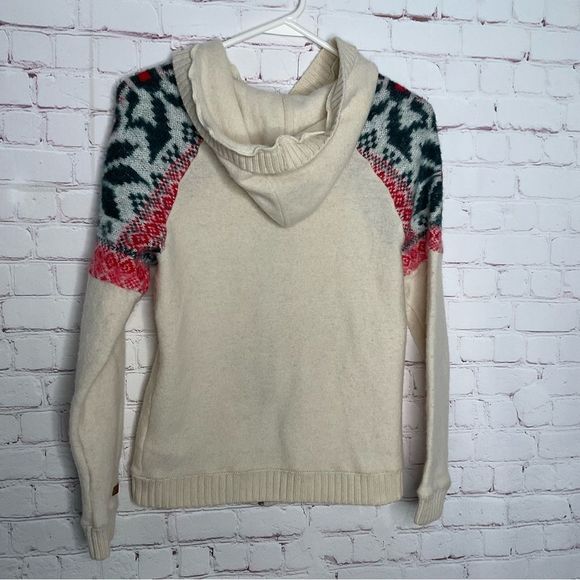 The North Face Women's Sweater - Cream, Pink, Blue - Picture 3 of 13